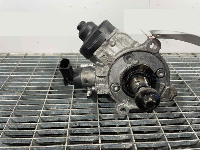 bontott BMW 3 F30-F35 Nagynyomású Szivattyú