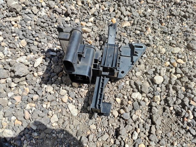 bontott BMW 3 F30-F35 Akkumulátor Relé