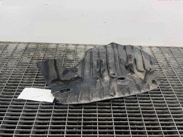 bontott BMW 3 F30-F35 Alsó Motorburkolat