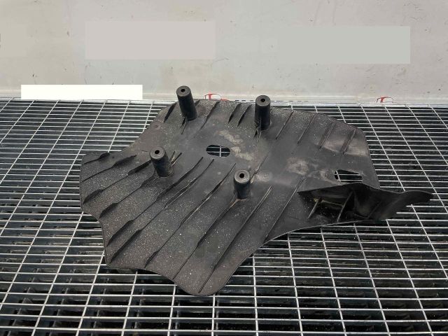 bontott BMW 3 F30-F35 Alsó Motorburkolat