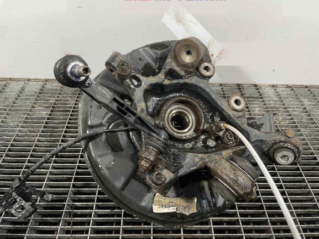 bontott BMW 3 F30-F35 Bal hátsó Csonkállvány