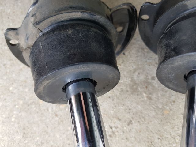 bontott BMW 3 F30-F35 Első Lengéscsillapító Pár