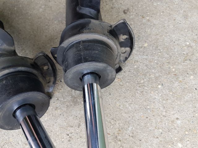 bontott BMW 3 F30-F35 Első Lengéscsillapító Pár