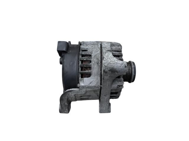 bontott BMW 3 F30-F35 Generátor