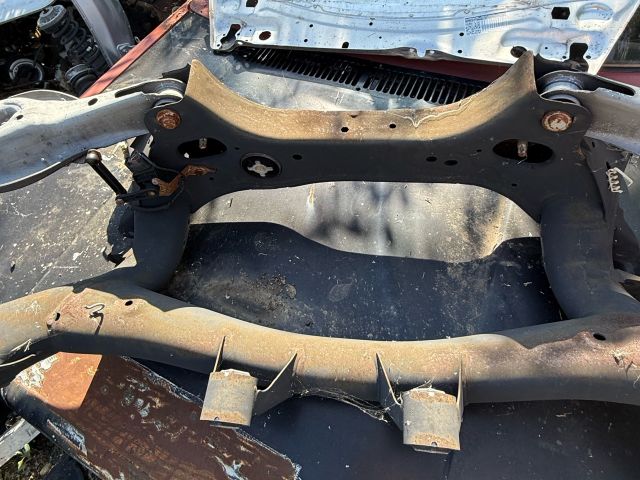 bontott BMW 3 F30-F35 Hátsó Bölcső