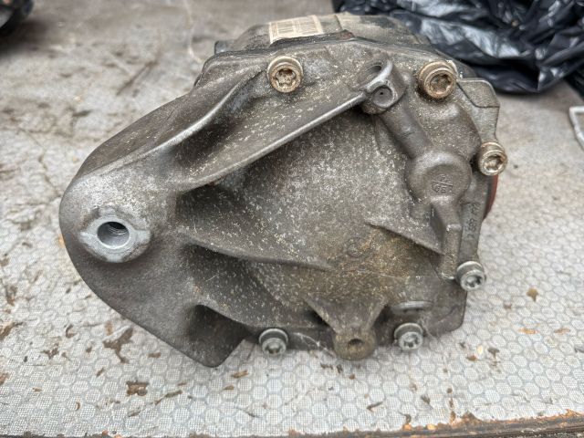 bontott BMW 3 F30-F35 Hátsó Differenciálmű