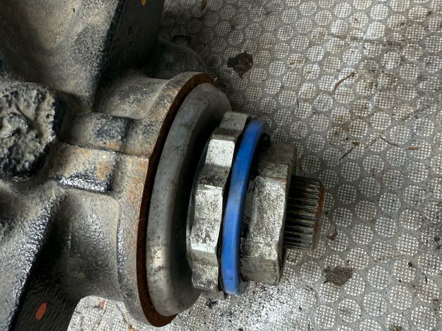 bontott BMW 3 F30-F35 Hátsó Differenciálmű