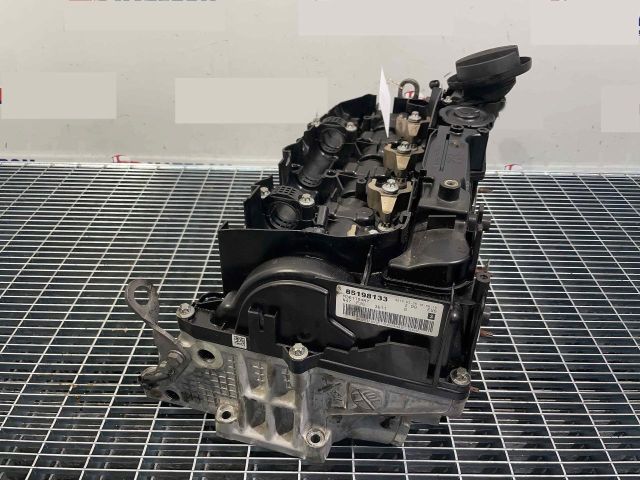 bontott BMW 3 F30-F35 Hengerfej