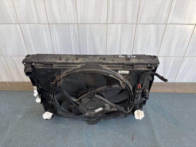 bontott BMW 3 F30-F35 Hűtő Ventilátor(ok), Radiátor(ok) Szett