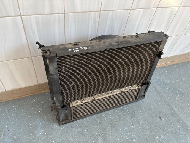 bontott BMW 3 F30-F35 Hűtő Ventilátor(ok), Radiátor(ok) Szett