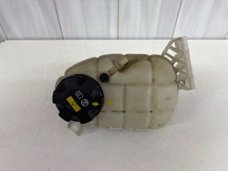 bontott BMW 3 F30-F35 Kiegyenlítő Tartály