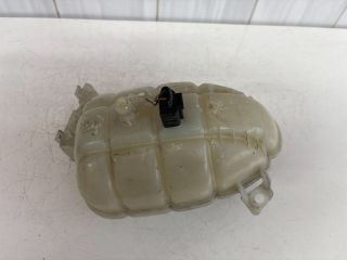 bontott BMW 3 F30-F35 Kiegyenlítő Tartály