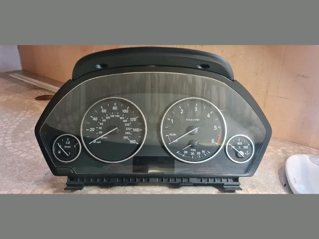 bontott BMW 3 F30-F35 Kilométeróra