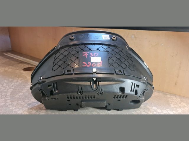 bontott BMW 3 F30-F35 Kilométeróra