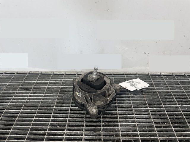 bontott BMW 3 F30-F35 Motor Tartó Bak (Pozíciófüggetlen)