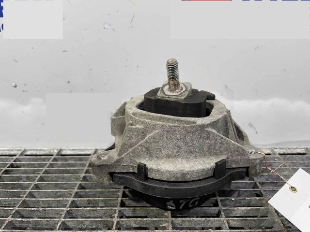 bontott BMW 3 F30-F35 Motor Tartó Bak (Pozíciófüggetlen)