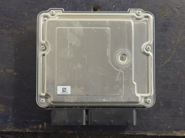 bontott BMW 3 F30-F35 Motorvezérlő