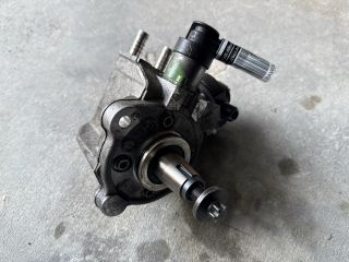 bontott BMW 3 F30-F35 Nagynyomású Szivattyú