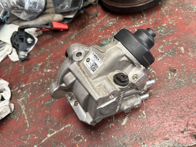 bontott BMW 3 F30-F35 Nagynyomású Szivattyú