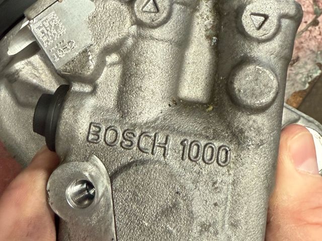 bontott BMW 3 F30-F35 Nagynyomású Szivattyú