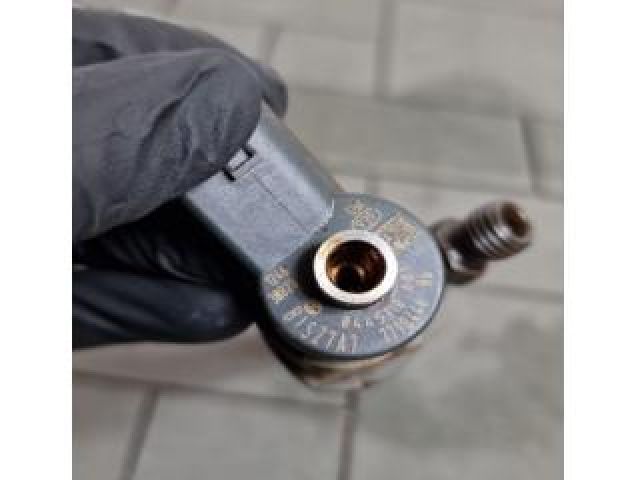 bontott BMW 3 F30-F35 Porlasztó (1 db)