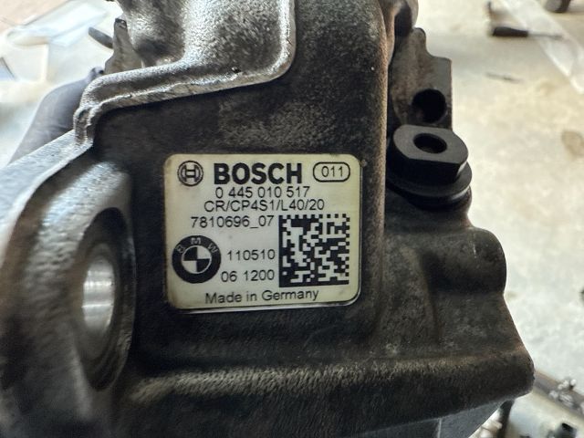 bontott BMW 3 F30-F35 Porlasztó Sor / Híd