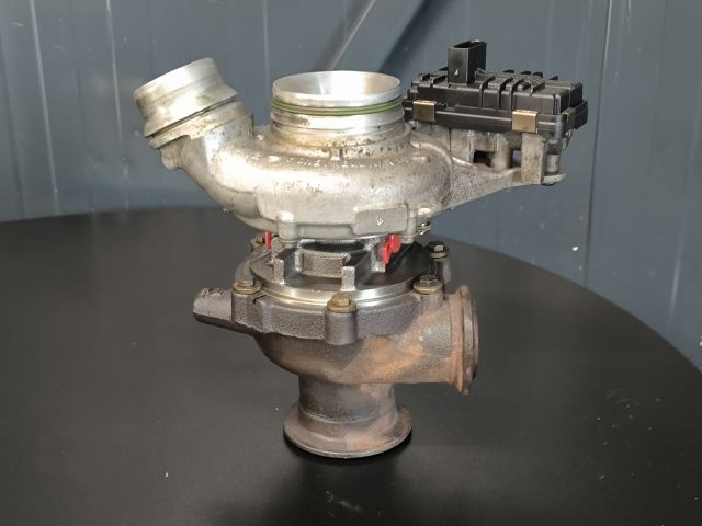 bontott BMW 3 F30-F35 Turbó