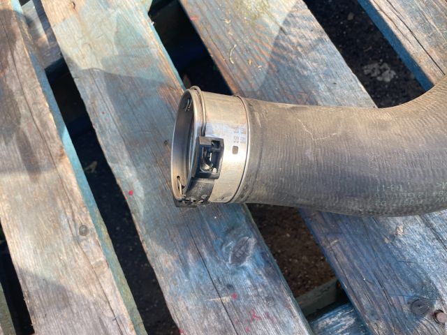 bontott BMW 3 F30-F35 Turbócső