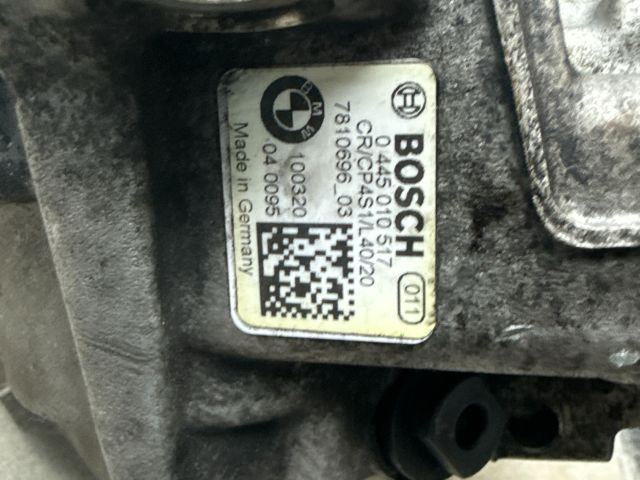 bontott BMW 3 F30-F35 Üzemanyag Szivattyú