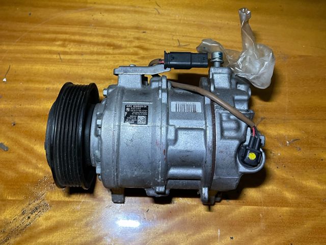 bontott BMW 3 F30-F35 Klímakompresszor