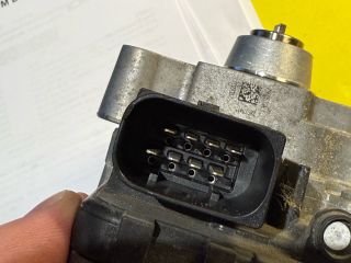 bontott BMW 3 F30-F35 Osztómű Vezérlő Modul