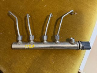 bontott BMW 3 F30-F35 Közösnyomócső