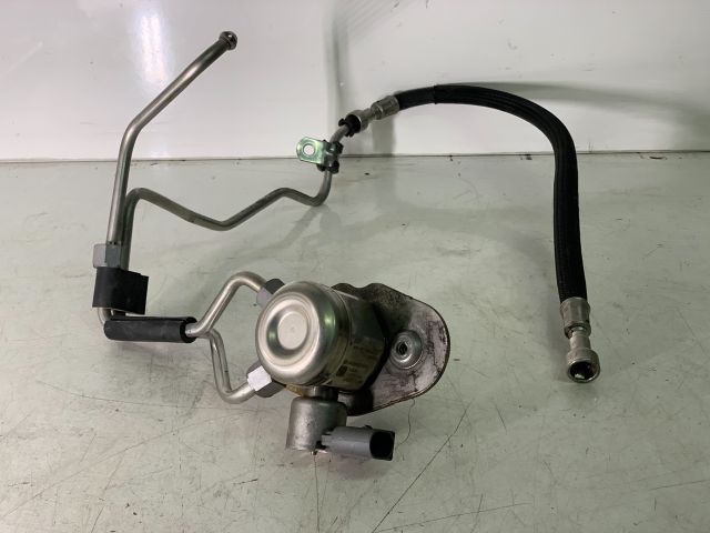 bontott BMW 3 F30-F35 Nagynyomású Szivattyú