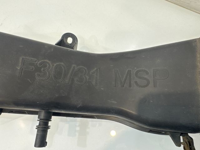 bontott BMW 3 F30-F35 Bal első Fék Hűtő Cső