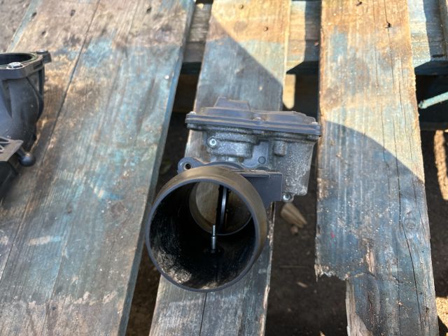 bontott BMW 3 F30-F35 Fojtószelep (Elektromos)