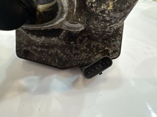 bontott BMW 3 F30-F35 Fojtószelep (Elektromos)