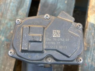 bontott BMW 3 F30-F35 Fojtószelep (Elektromos)