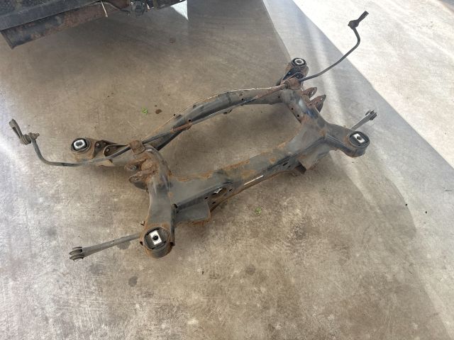 bontott BMW 3 F30-F35 Hátsó Bölcső