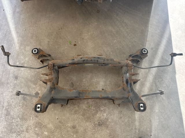 bontott BMW 3 F30-F35 Hátsó Bölcső