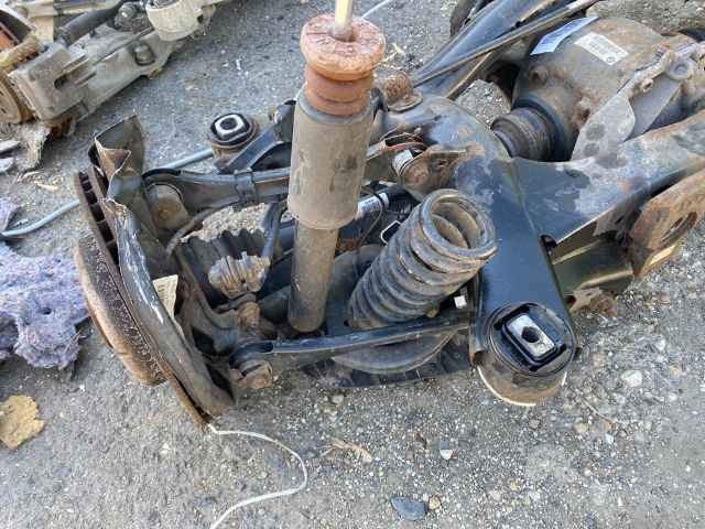 bontott BMW 3 F30-F35 Hátsó Híd (Tárcsafékes)