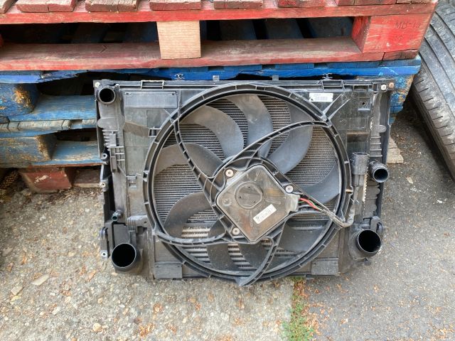 bontott BMW 3 F30-F35 Hűtő Ventilátor(ok), Radiátor(ok) Szett