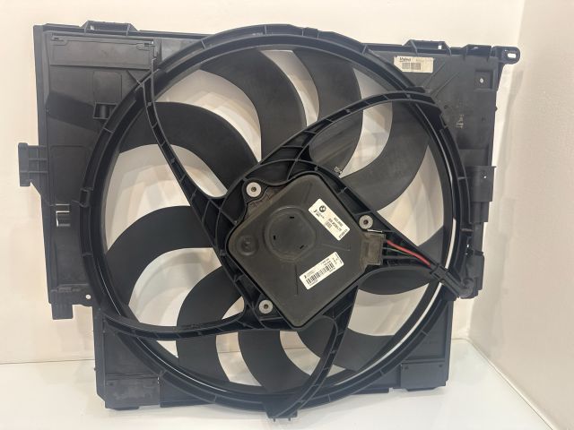 bontott BMW 3 F30-F35 Hűtőventilátor