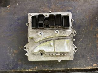 bontott BMW 3 F30-F35 Motorvezérlő