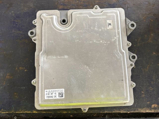 bontott BMW 3 F30-F35 Motorvezérlő