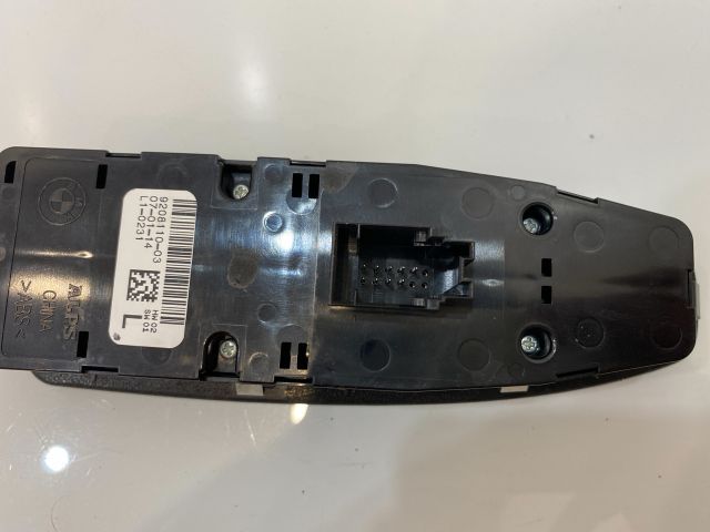 bontott BMW 3 F30-F35 Ablakemelő és Tükör Kapcsoló