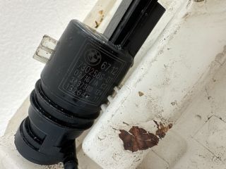 bontott BMW 3 F30-F35 Ablakmosó Tartály