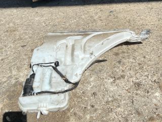 bontott BMW 3 F30-F35 Ablakmosó Tartály