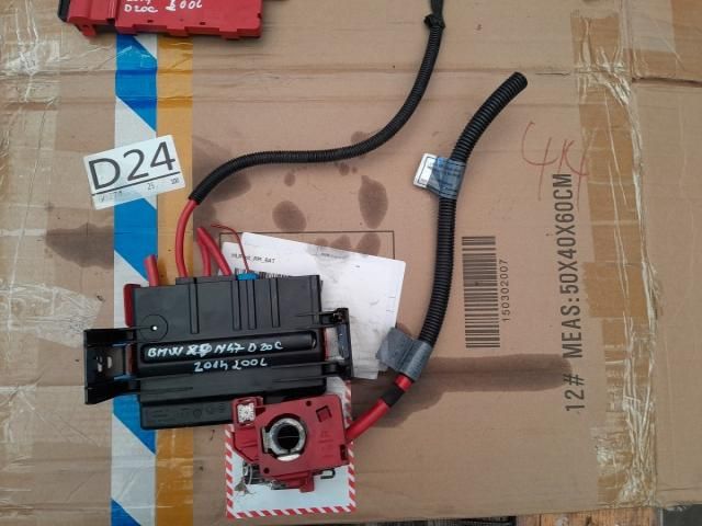 bontott BMW 3 F30-F35 Akkumulátor Saru