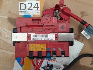 bontott BMW 3 F30-F35 Akkumulátor Saru