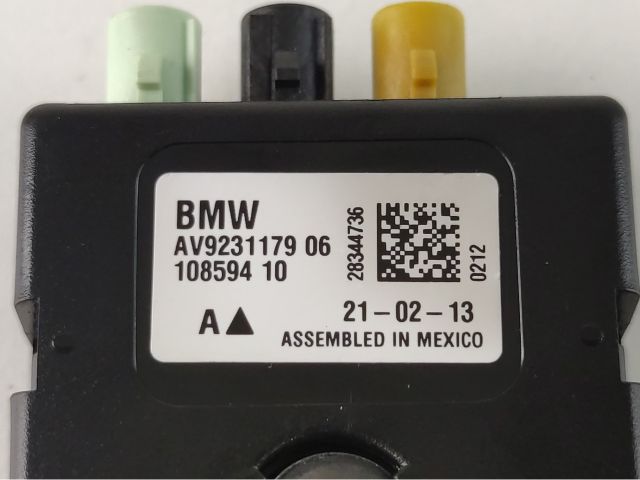 bontott BMW 3 F30-F35 Antenna Erősítő